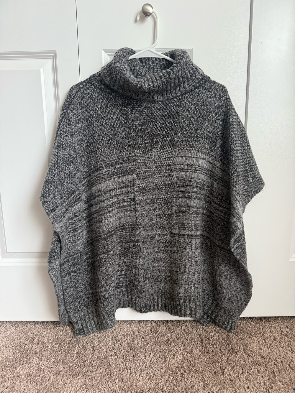 Apt. 9 Oversized Marled Grey Chunky Knit Poncho Sweater